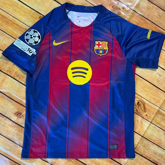 Barcelona Lamine Yamal #10 2025/26 Jersey For Men - Picture 4 of 5